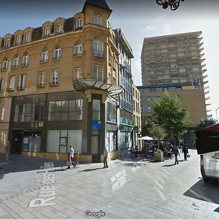 F2 41m2 Hyper-centre *